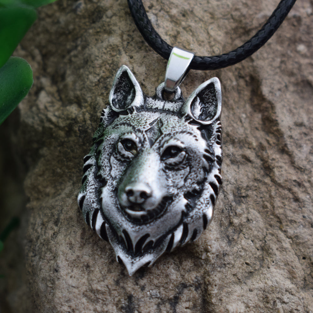 Wolf pendant store necklace